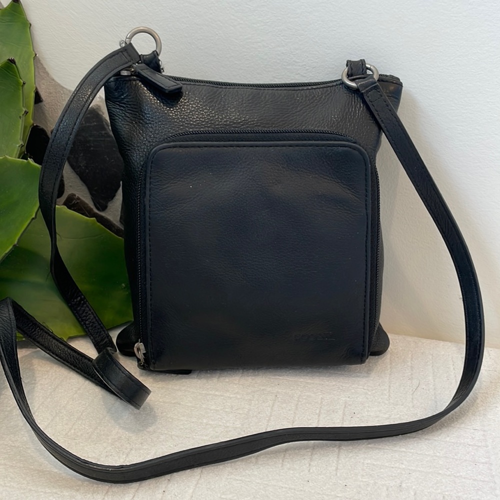 Fossil, genuine, leather, Crossbody shoulder bag, handbag, like new black